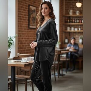 Roaman’s Women’s Plus Size Large Petite 2-PC Black Velour Pant Set